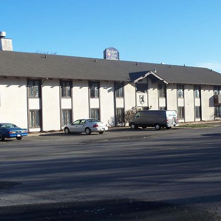 Budget Inn And Suites - Des Moines Bagian luar foto